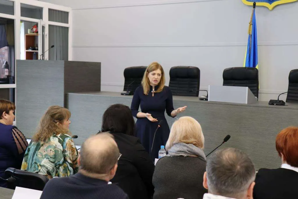 Круглий стіл «Відновлення пошкодженого житла на Київщині за проєктом «Житло для життя: комплексні рішення для внутрішньо переміщених осіб» 