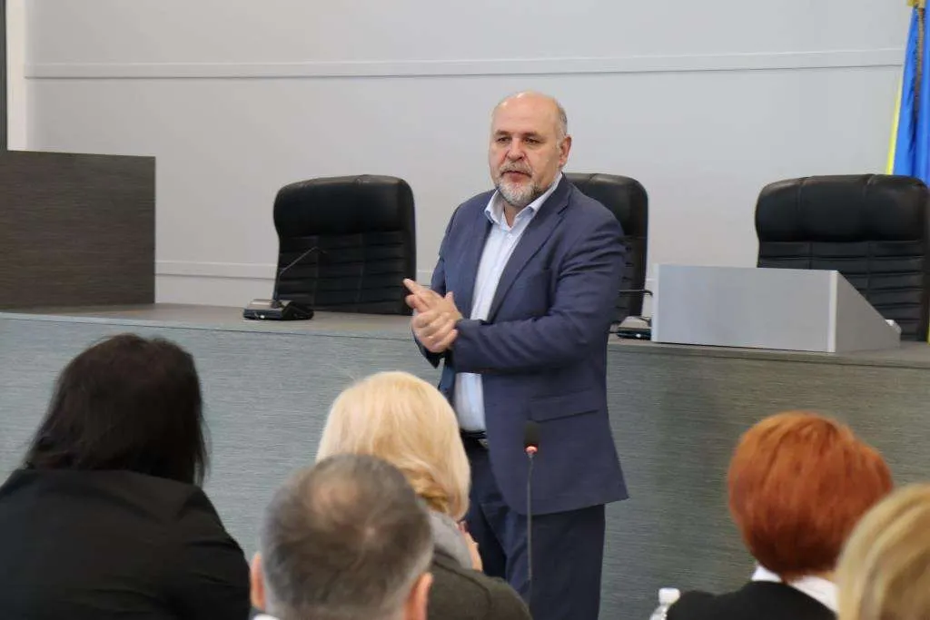 Круглий стіл «Відновлення пошкодженого житла на Київщині за проєктом «Житло для життя: комплексні рішення для внутрішньо переміщених осіб» 